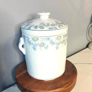 Vintage-Style Porcelain Canister with Lid – Daisy Floral